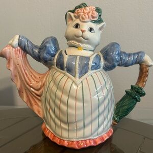 Fitz and Floyd Marie Antoinette Cat 1.5 qt Teapot with Lid Vtg. 1988